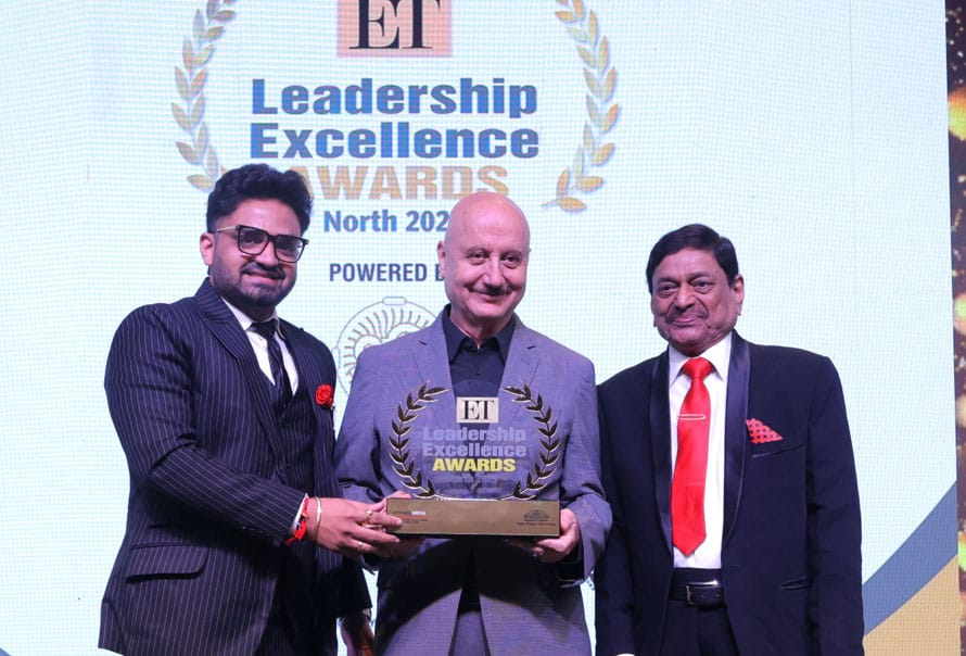 The Hairsmith Clinic honored with ET Leadership Excellence Award North 2025 for Service Excellence in Hair Transplants, presented by Bollywood Legend Anupam Kher