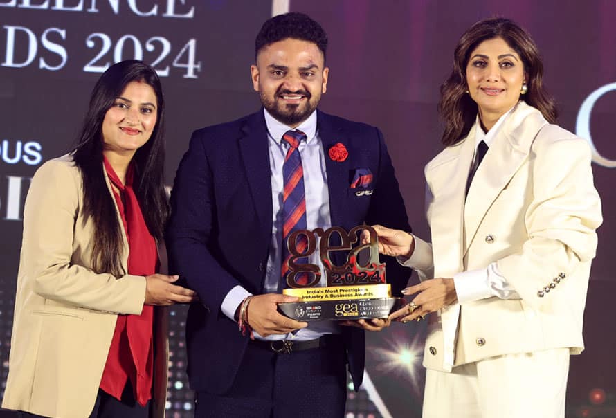 The Hairsmith Clinic honored with Global Excellence Awards 2024, presented by Bollywood Actress Shilpa Shetty